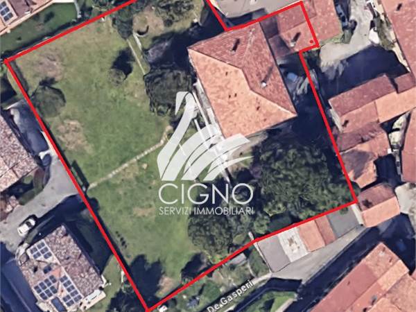 Sites / Plots for Development for sale in Luisago