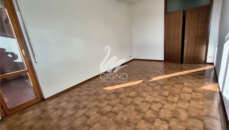 soggiorno con accesso al portico