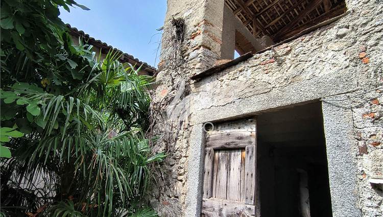 LATO SUD CORTE 