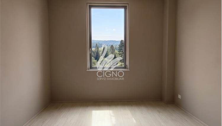 RENDER SOGGIORNO VUOTO VISTA FINESTRA REALE 